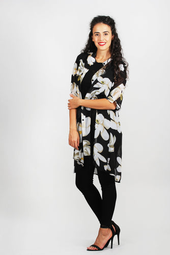 Kimono White Flowers