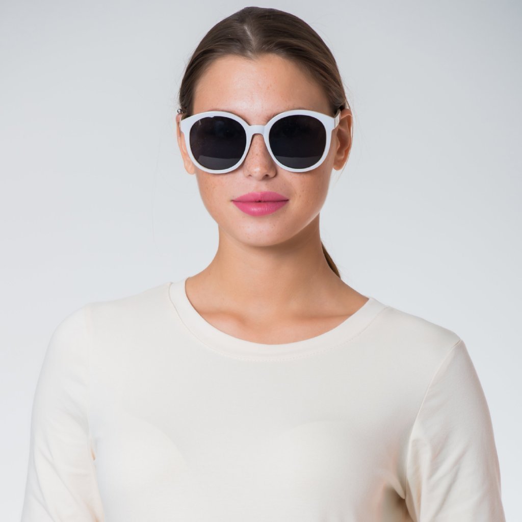 White Frame Round Sunglasses